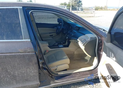 2012 Honda Accord 2.4 Lx z USA, uszkodzony, nr VIN 1HGCP2F38CA131263